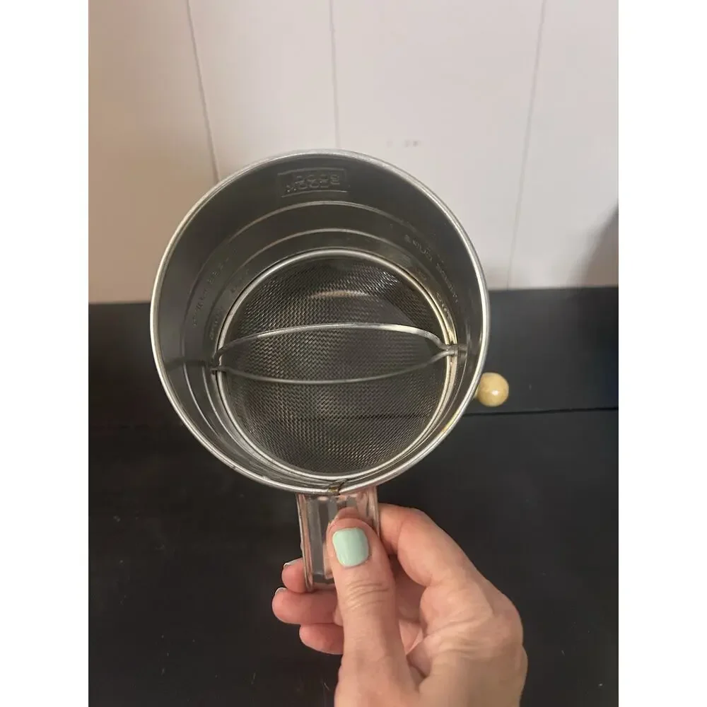 Vintage Good Cook 3 Cup Flour Sifter Metal Hand Crank Wood Handle Baking